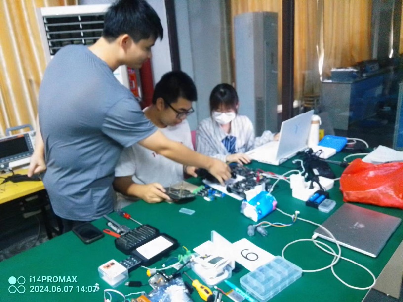 C:\Users\lxl\Desktop\实验室3.jpg